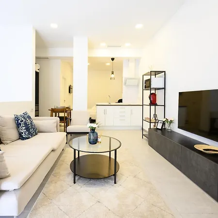 Elewana Apartment *